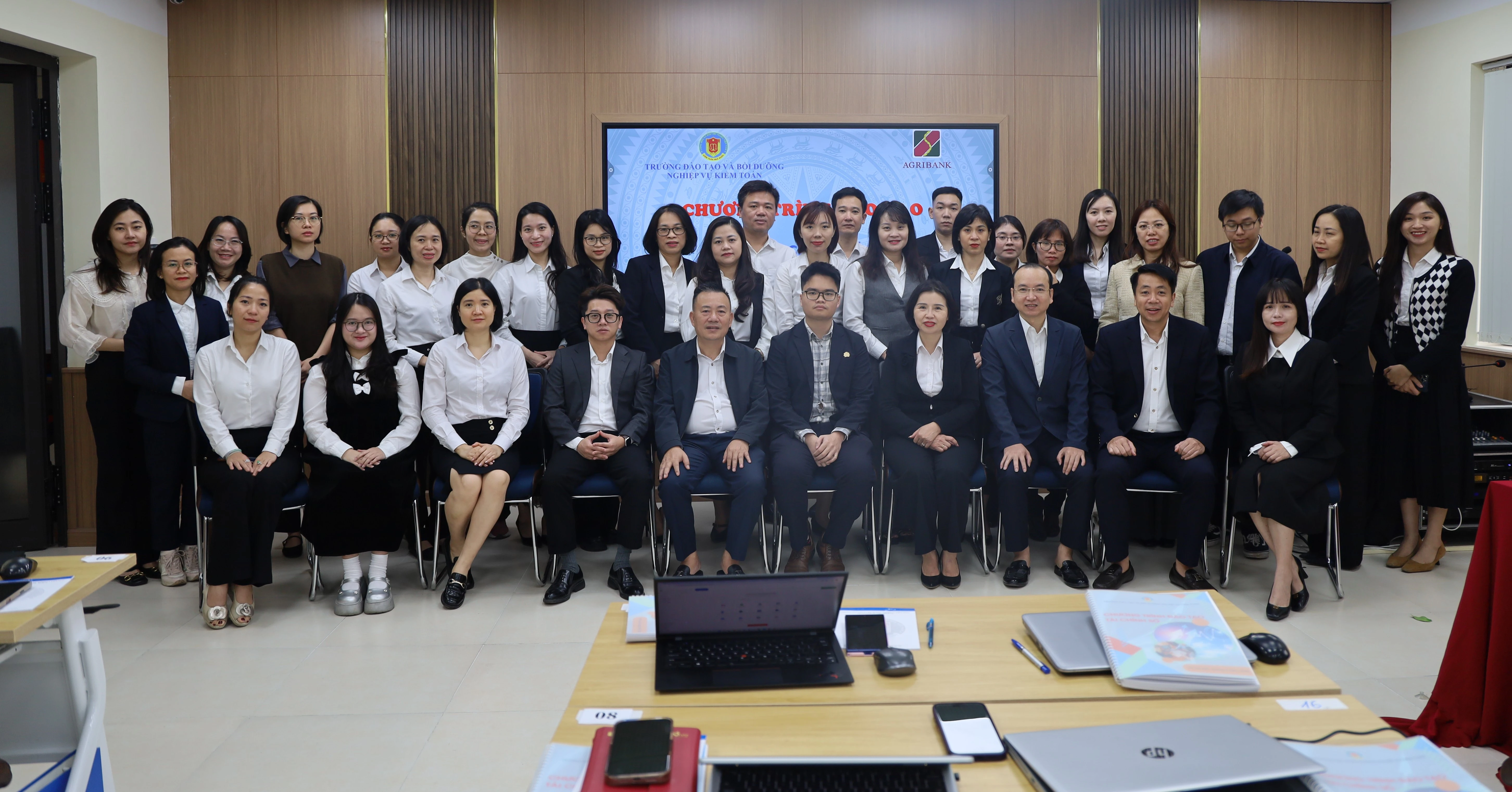 Khai giảng lớp bồi dưỡng tài chính số cho cán bộ, nhân viên Agribank